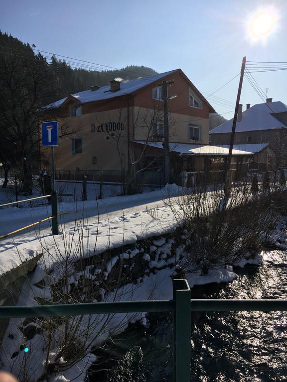 Penzion Za vodou Liptovský Ján Esterno foto